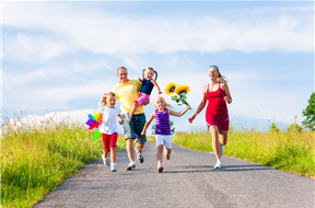 孩子跑着跑着，全身就长满了成片的疙瘩，这是怎么了？